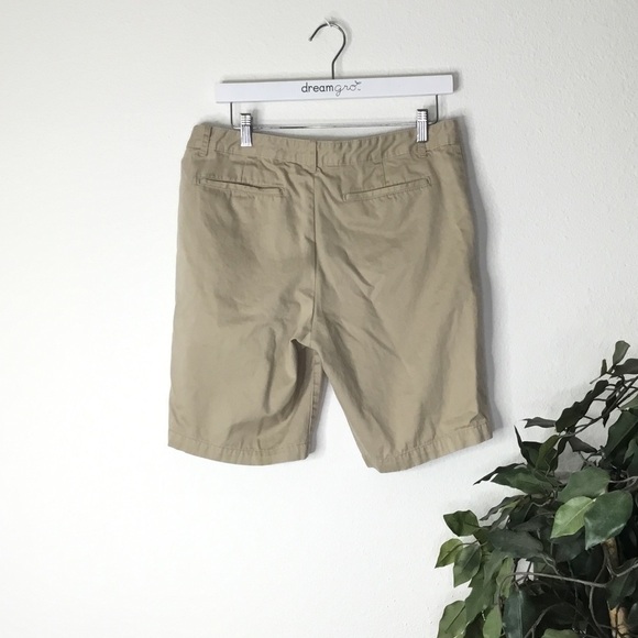 Mens Claiborne Khaki Flat Front Shorts - Picture 3 of 5